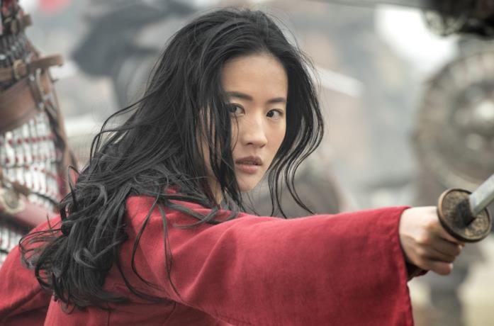 Yifei Liu nel remake live-action di Mulan