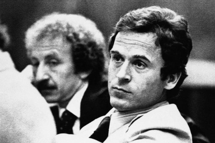 Ted Bundy durante il processo per Tallahassee Il serial killer Ted Bundy