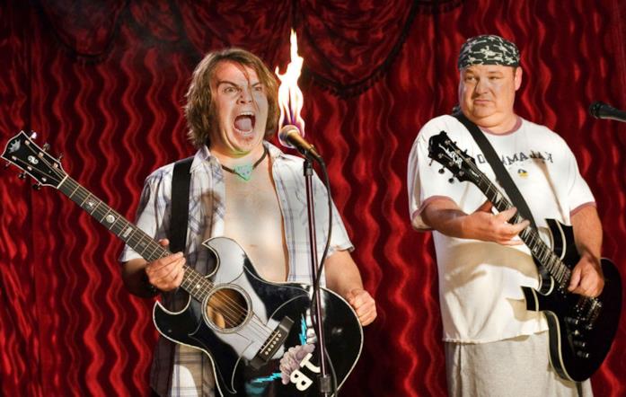 I protagonisti di Tenacious D e il Destino del Rock Black e Gass mentre interpretano i Tenacious D