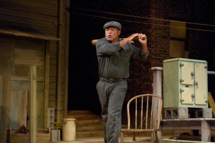 John Beasley John Beasley si esibisce a teatro