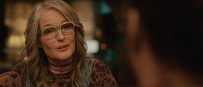 Helen Hunt interpreta una mamma e una nonna, che ama la sua famiglia Primo piano di Helen Hunt in Blindspotting