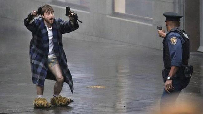 Daniel Radcliffe sul set di Guns Akimbo