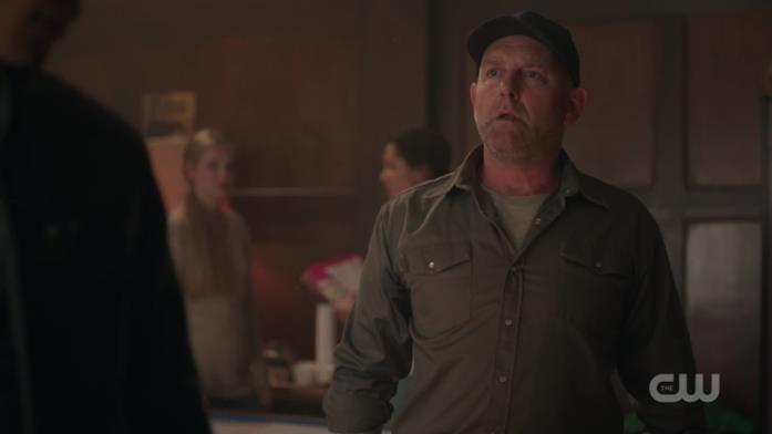 Il signor Svenson in Riverdale Chi ha ucciso Joseph Svenson?