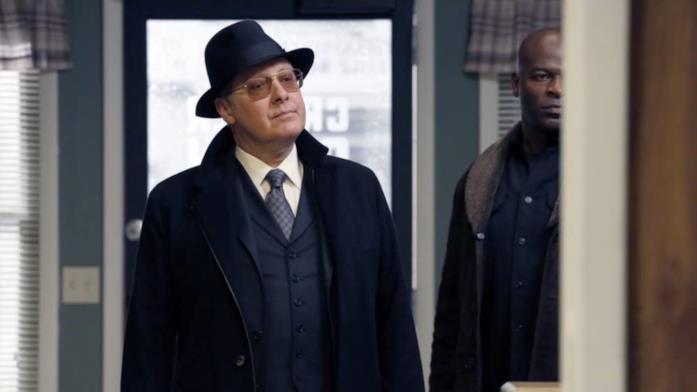 Red e il suo fedele Dembe James Spader e Hisham Tawfiq in una scena di The Blacklist