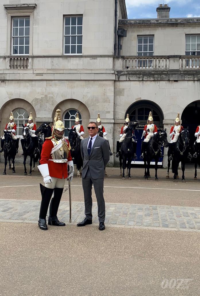 Le prime immagini di Bond 25 Bond 25, Craig sul set a Westminster