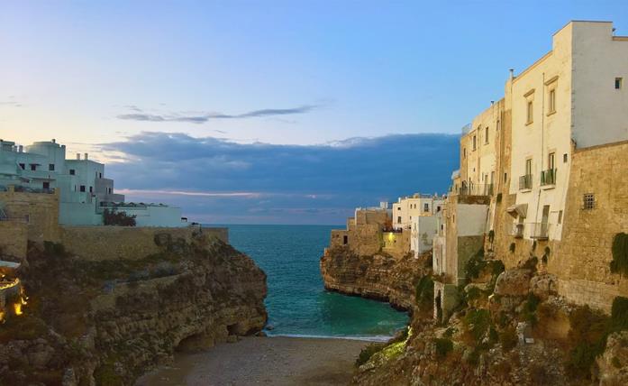 Polignano a Mare in Cado dalle Nubi Polignano a Mare