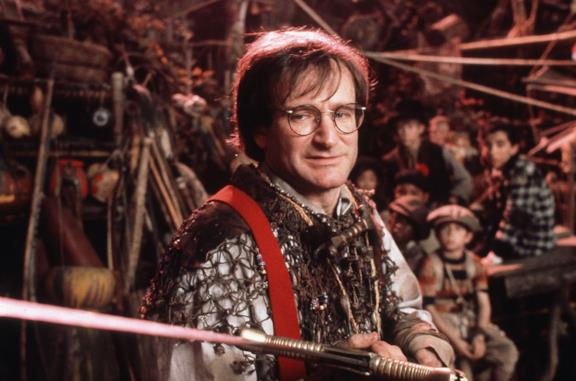 Robin Williams nel ruolo di Peter in Hook