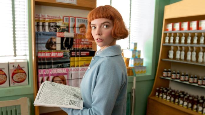 La protagonista Beth Harmon ne La regina degli scacchi Anya Taylor-Joy interpreta Beth Harmon nella serie Netflix La regina degli scacchi