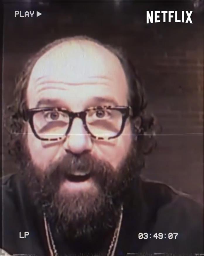 Brett Gelman nel cast di Stranger Things 4 Brett Gelman è ancora Murray in Stranger Things 4