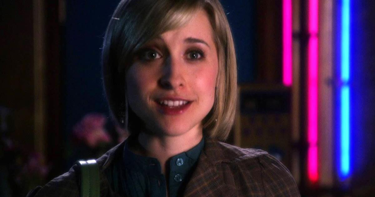 Allison Mack: 3 anni di prigione all'attrice per il caso NXIVM