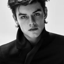 Louis Partridge