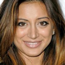 Noureen DeWulf