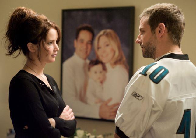 Jennifer Lawrence a fianco di Bradley Cooper ne Il lato positivo Jennifer Lawrence nei panni di Tiffany, ruolo che le è valso un Oscar
