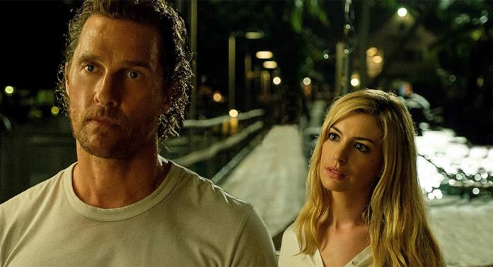 Matthew McConaughey e Anne Hathaway in Serenity - L'isola dell'inganno
