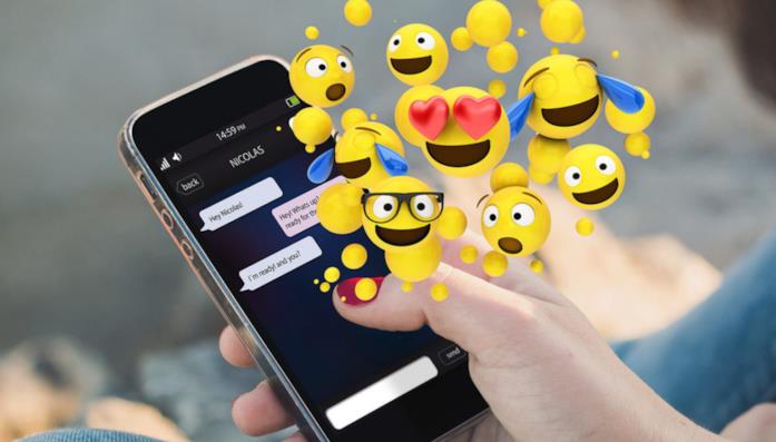 Immagine promozionale per il World Emoji Day 2019