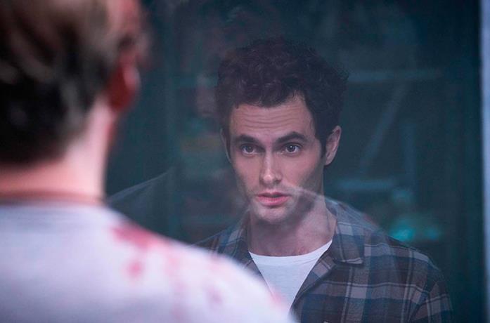 Penn Badgley è Joe Goldberg in You