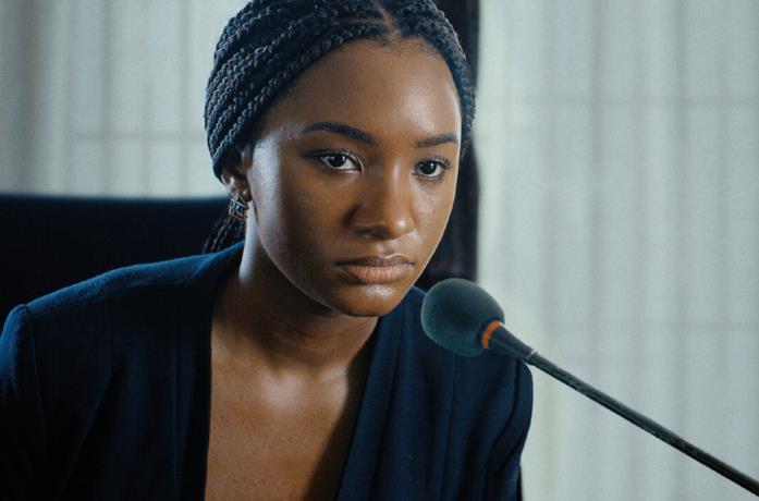 Un primo piano di Temi Otedola in una scena del film Citation