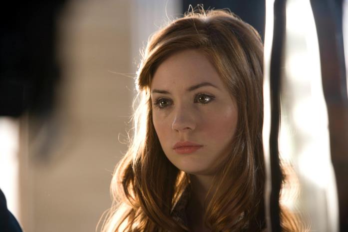 Karen Gillan è Amy in "Uccidiamo Hitler" Karen Gillan è Amy in Doctor Who