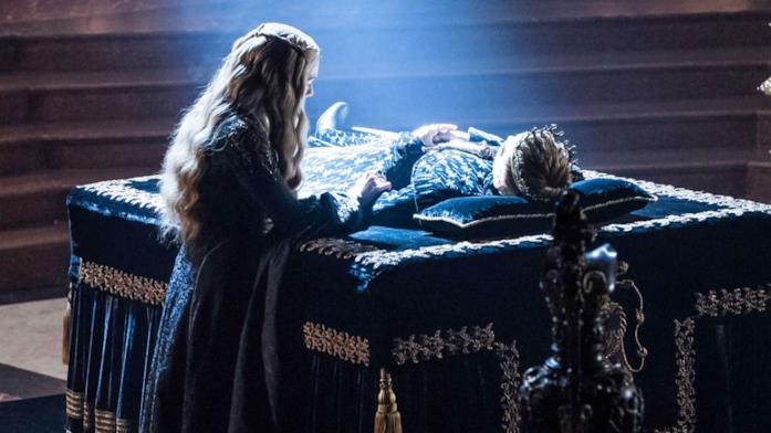 Cersei e Joffrey morto Cersei veglia il corpo di Joffrey
