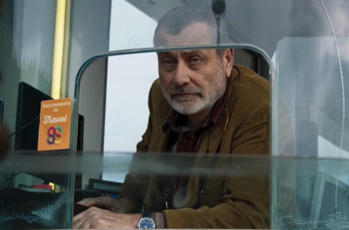 Carlotto in L'Alligatore Massimo Carlotto nel cameo di L'alligatore