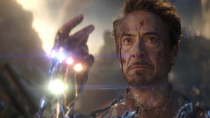 Un primo piano di Tony Stark in Avengers: Endgame