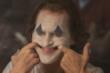 Joaquin Phoenix truccato clown