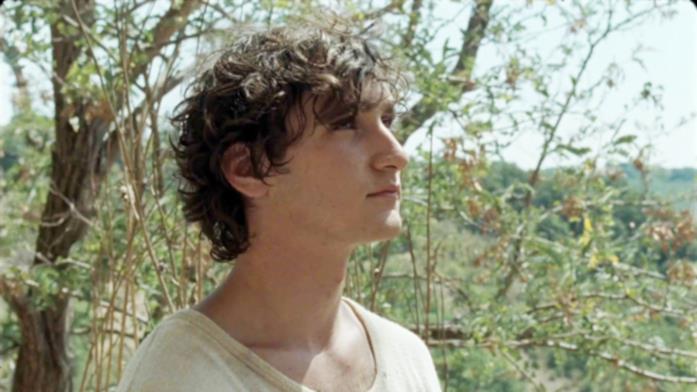 Lazzaro Felice Lazzaro scruta il cielo