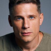 Matt Lauria