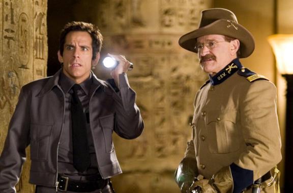 Una notte al museo: Ben Stiller in una scena con Robin Williams