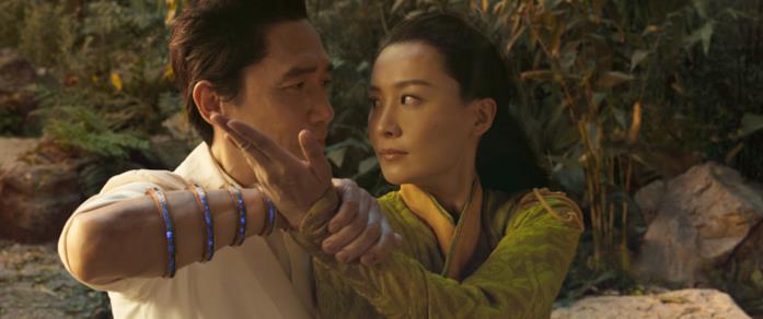 Il Mandarino e Jiang Li Il Mandarino e Jiang Li combattono