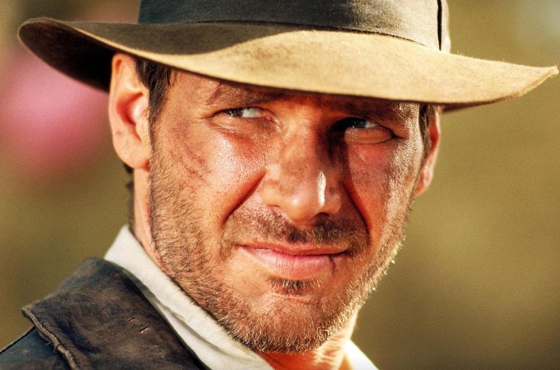 Un primo piano di Harrison Ford in una scena del film Indiana Jones e l'ultima crociata