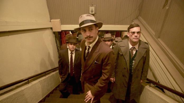 La recensione di Neruda In attesa di Jackie ecco Neruda di Larrain