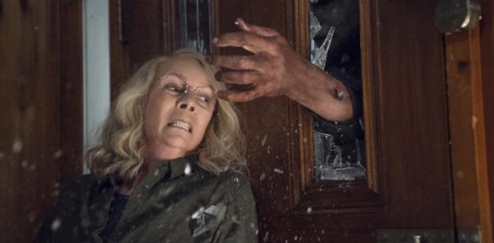 Halloween 2018 Jamie Lee Curtis sfugge a Michael Myers in Halloween 2018