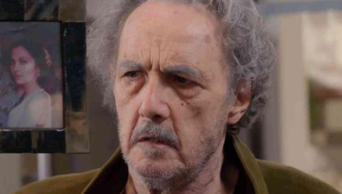 Tutti i morti della soap Un posto al sole Massimiliano Jacolucci è stato Arturo