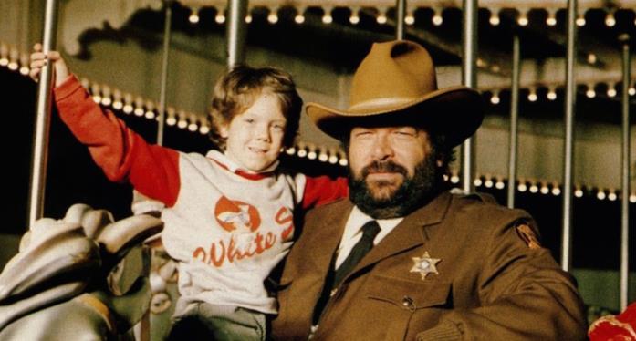 Bud Spencer assieme a Cary Guffey sul set di Uno sceriffo extraterrestre