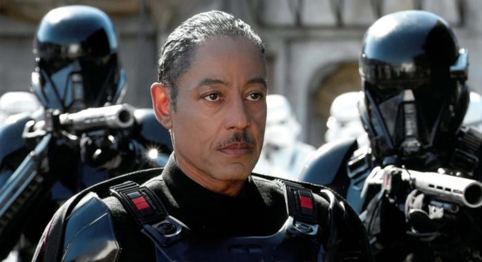 Cosa succede nel finale di The Mandalorian 1? Giancarlo Esposito è Moff Gideon