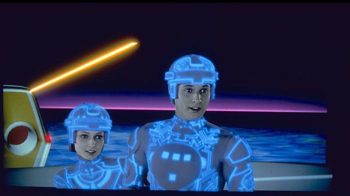Una scena di Tron (1982) Bruce Boxleitner e Cindy Morgan