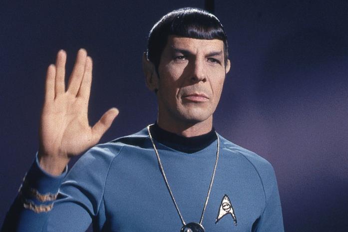 Leonard Nimoy in una scena di Star Trek
