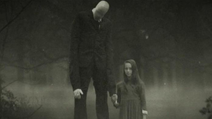 Una delle tante versioni del terribile Slender Man Lo Slender Man utilizzato nel documentario Beware the Slender Man