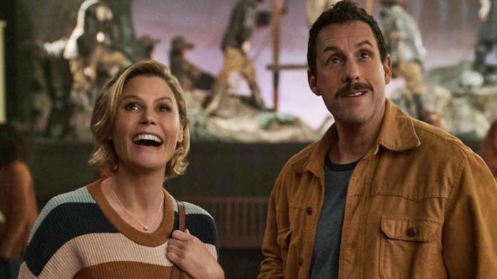 Julie Bowen in Hubie Halloween su Netflix Hubie Halloween il film Netflix con Julie Bowen