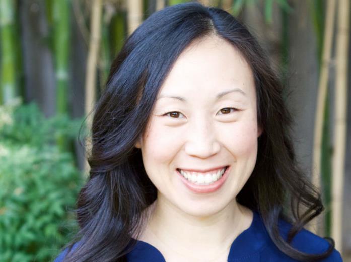 Angela Kang Angela Kang sul set di The Walking Dead