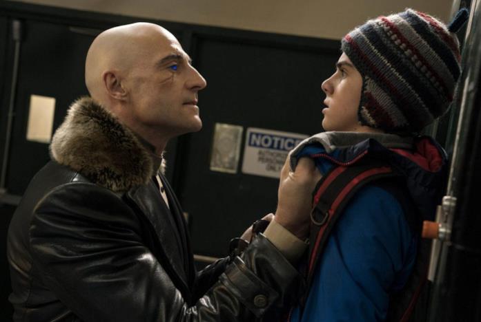 Mark Strong Taddheus minaccia Freddie