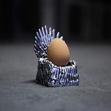 Portauovo a forma di trono in miniatura