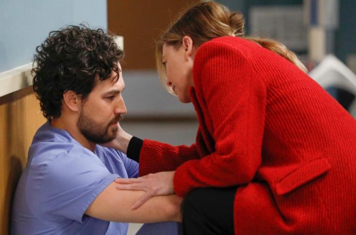 DeLuca e Meredith in una scena dal finale di stagione