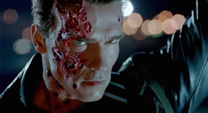 Schwarzenegger in una scena di Terminator 2