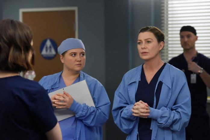Meredith in una scena dall'episodio 16x18 di Grey's Anatomy Una scena tratta dall'episodio 16x18 di Grey's Anatomy