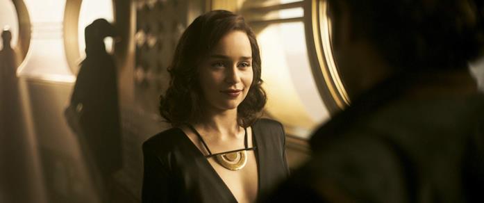 La serie su Obi-Wan Kenobi sarà ambientata 8 anni dopo La vendetta dei Sith Un'immagine di Emilia Clarke nel film Solo: A Star Wars Story