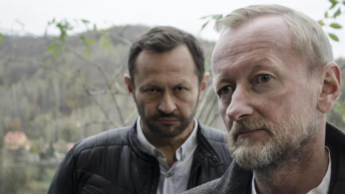 Il cast di Segni in una scena della serie Il cast di Segni