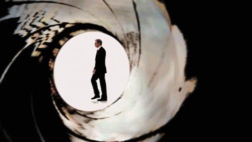 James Bond Una GIF su James Bond