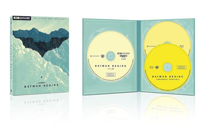 Cofanetto Blu-ray di Batman Begins Copertina e interno del cofanetto Blu-ray di Batman Begins